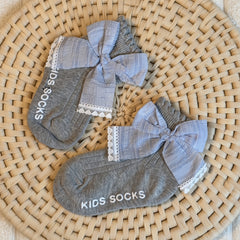 Petite Bow Lace Socks